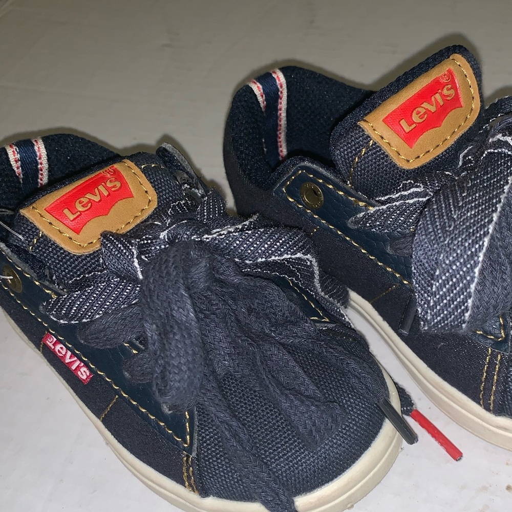 Levi shoes 7